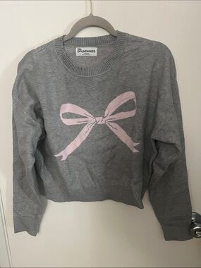 NEW No boundaries gray pullover sweater with pink bow graphic